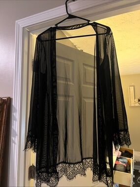 SHEIN Black Sheer Lace-Trim Kimono Cover-Up